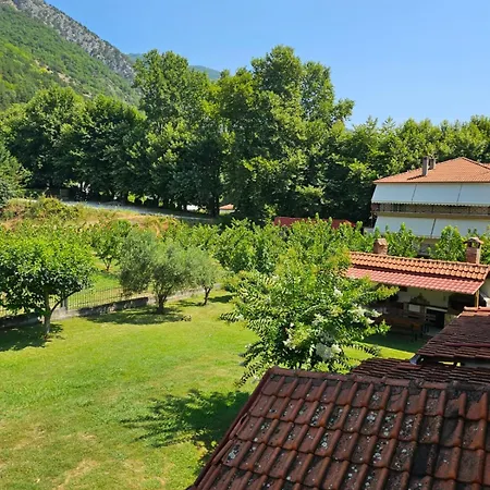 Hillside View Káto Loutrákion