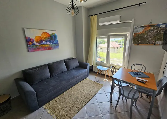 Daire Hillside View Káto Loutrákion